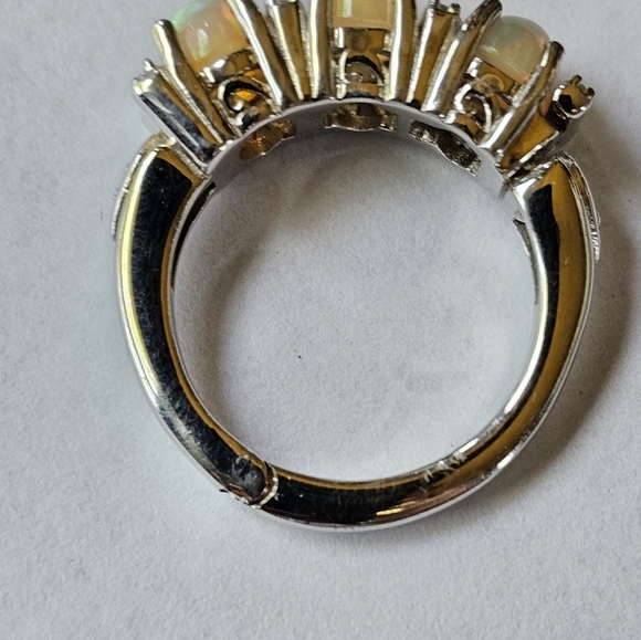 Genuine Welo Opals and Diamond Ring in Platinum over Sterling Silver Sz 6! - Picture 11 of 12